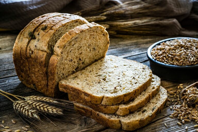 Wholegrain And Wholemeal Bread Are They The Same? Common Grains