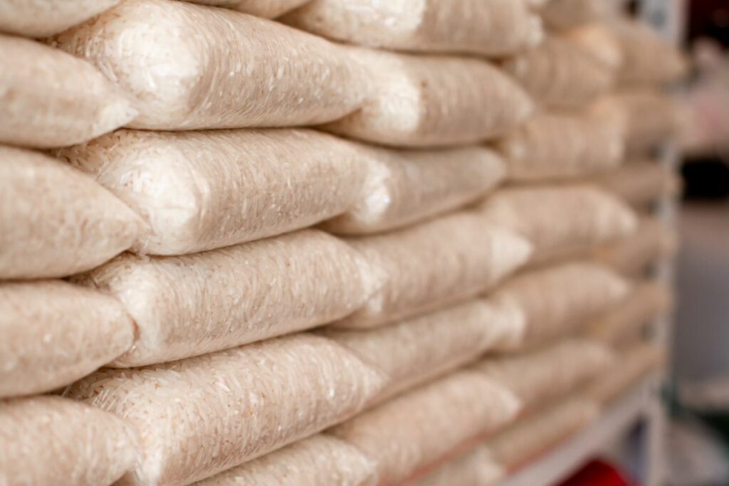 Brown Rice Vs White Rice What's The Difference? Common Grains